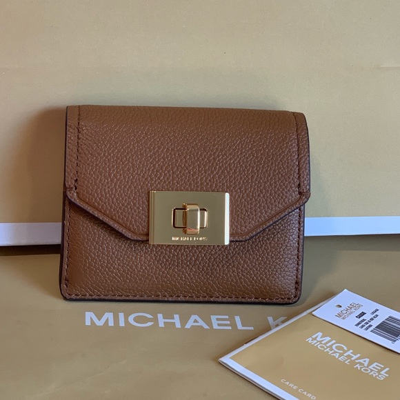Michael Kors Cassie Card Case/ID/Key Holder Wallet - Picture 6 of 8